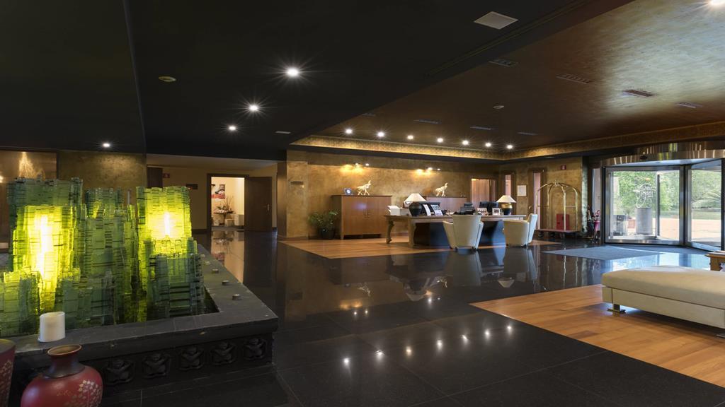 Thai Si Royal Thai Spa Lovadina Bagian luar foto