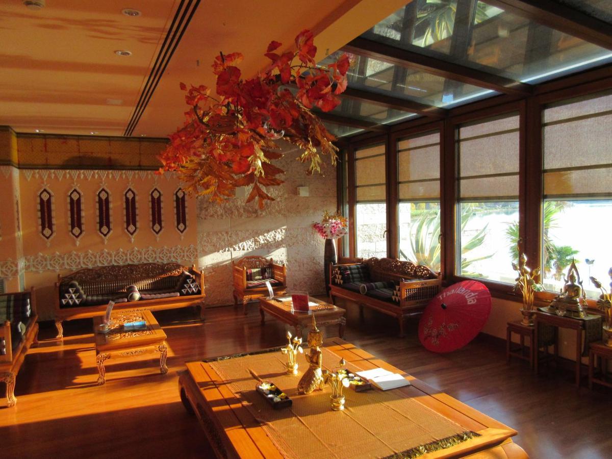 Thai Si Royal Thai Spa Lovadina Bagian luar foto